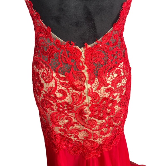 Mac Duggal Dress - Picture 9 of 12